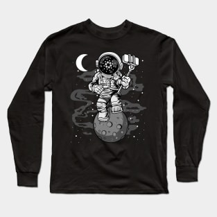 Astronaut Selfie Cardano Crypto ADA Coin To The Moon Token Cryptocurrency Wallet Cardano HODL Birthday Gift For Men Women Kids Long Sleeve T-Shirt